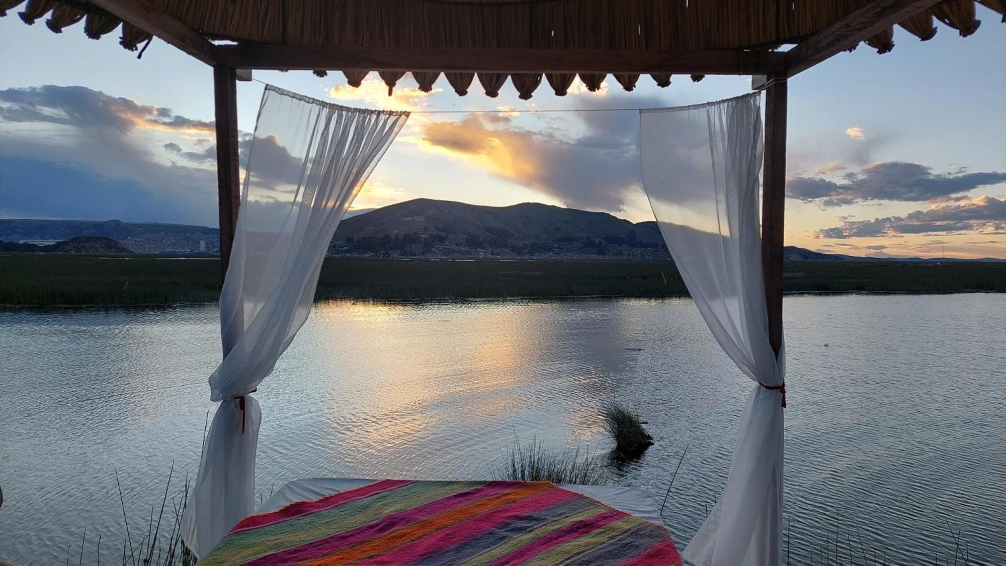 Uros Lodge Peru Πούνο Εξωτερικό φωτογραφία